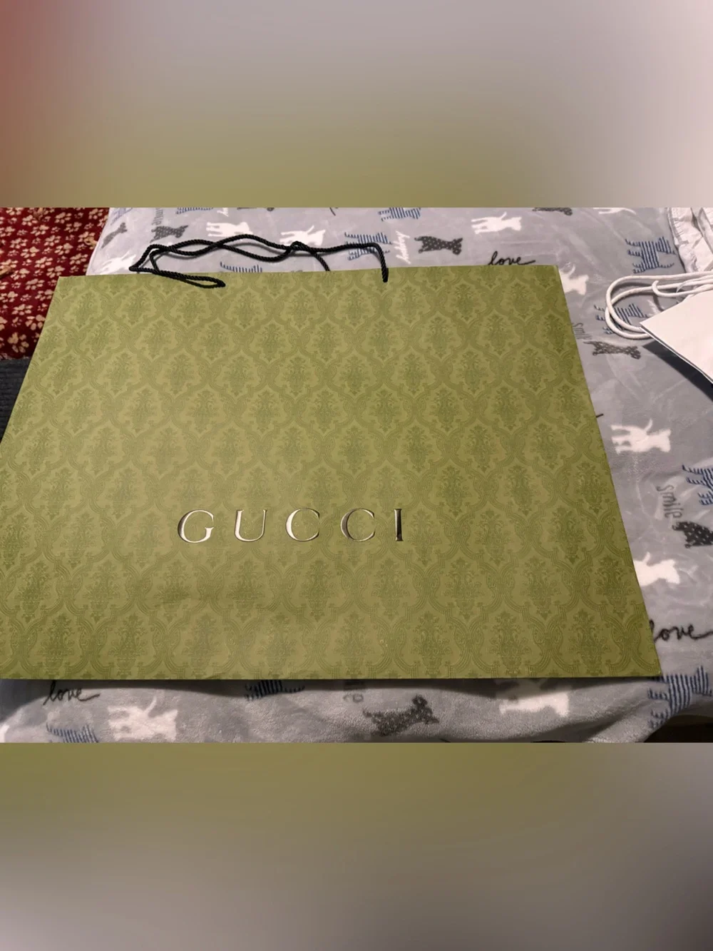 Gucci shopping bag